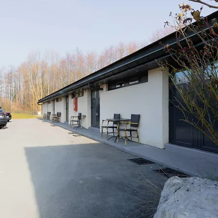 多奥尔内克斯汽车旅馆 Ornex