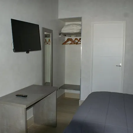 多奥尔内克斯汽车旅馆 3*